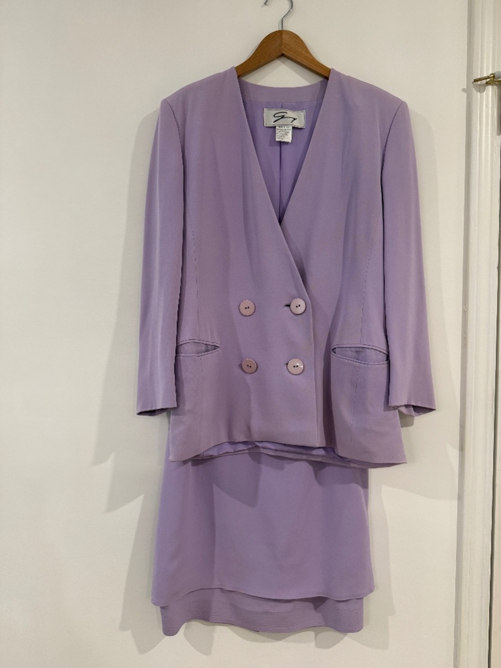 Vintage Genny lavender buttoned jacket & midi skirt, made in Italy, EU size 42